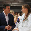 800m runner Mhairi talks to Lord Coe